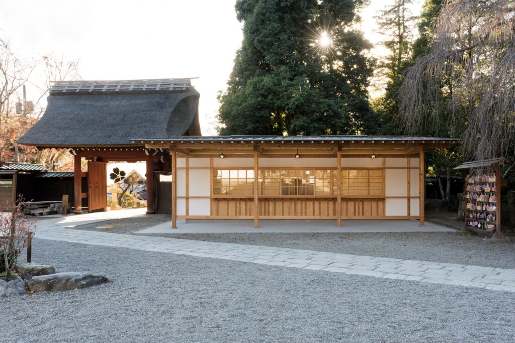 深大寺　山門　授与所